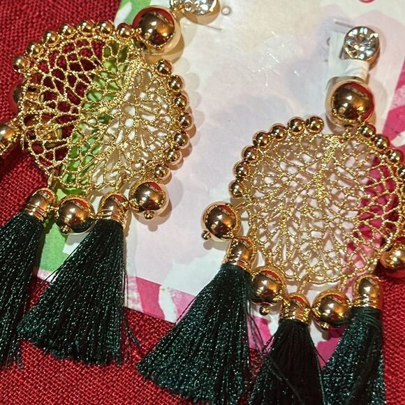 LILLY PULITZER Sea Dreamer EARRINGS- green - Picture 4 of 6